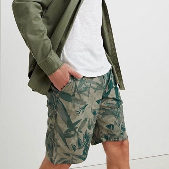 Lucky Brand Shorts Men’s 32 Saturday Stretch Green Leaf Camouflage 10” - Picture 1 of 10